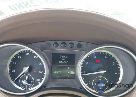 2011 Mercedes-Benz Gl 450 4Matic z USA, uszkodzony, nr VIN 4JGBF7BE9BA686752